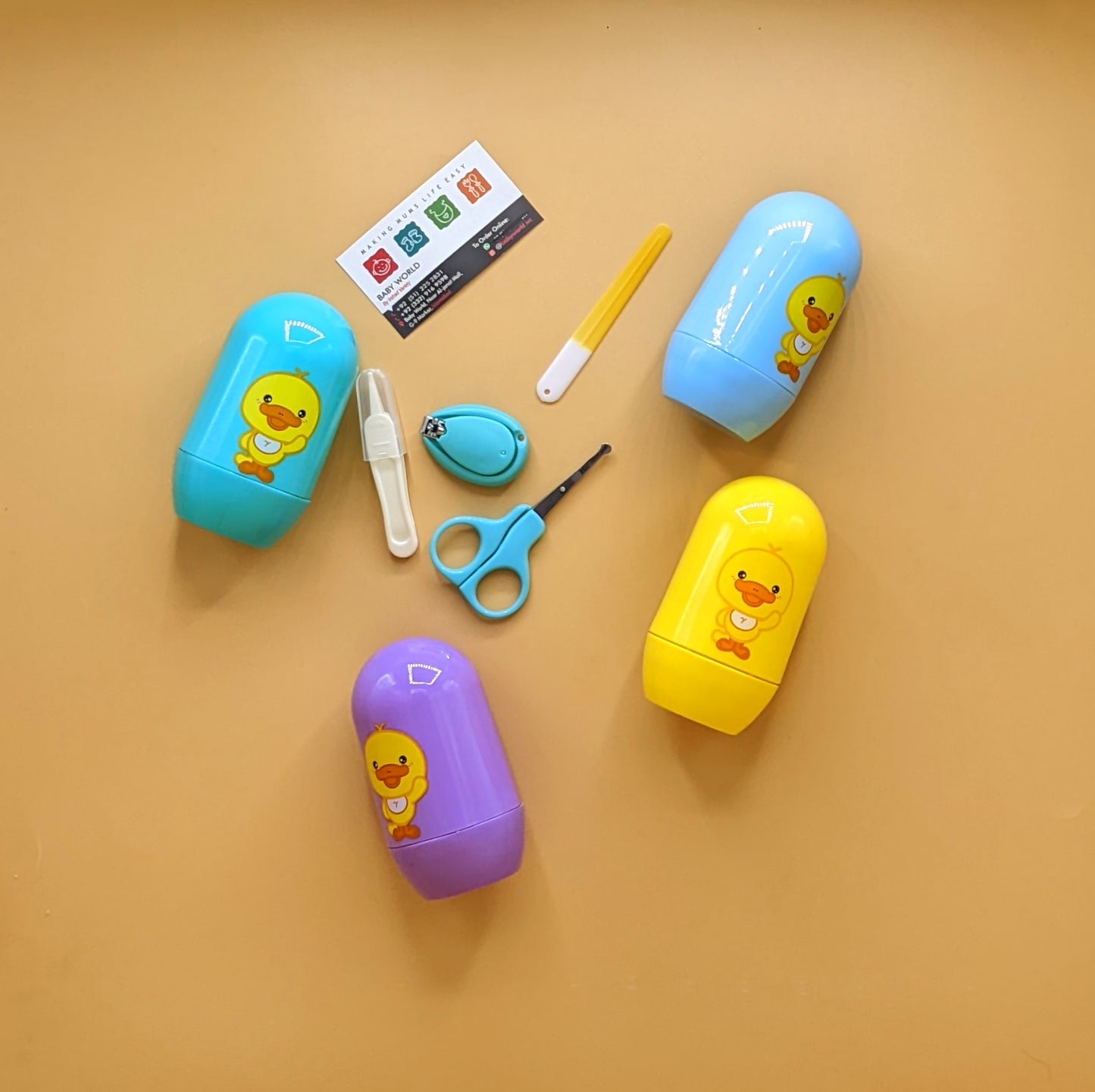 Image of 4 Pieces Manicure Set