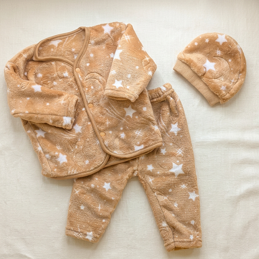 Camel star winter suit flat lay