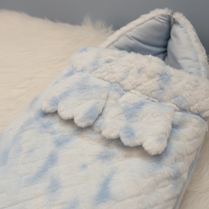 Carry Nest Hood Close-up