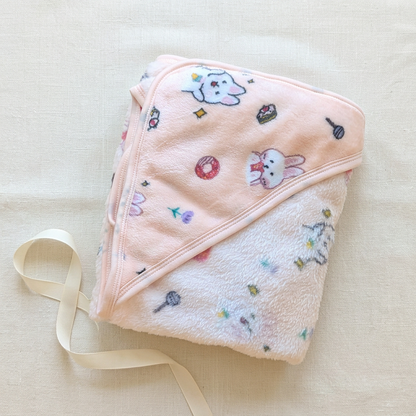 Pink kitty blanket gift styling