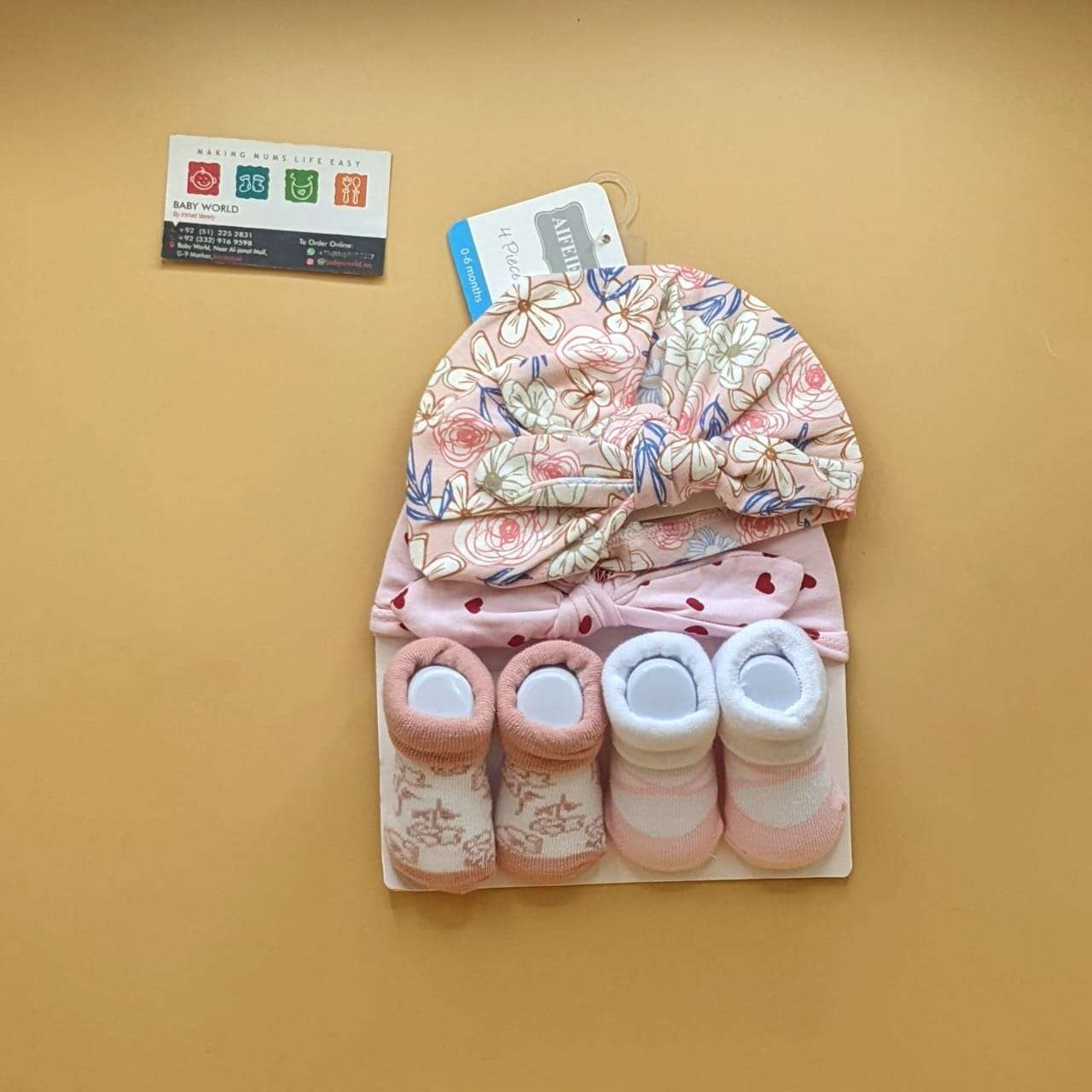 Pack of 2 Caps & 2 Booties
