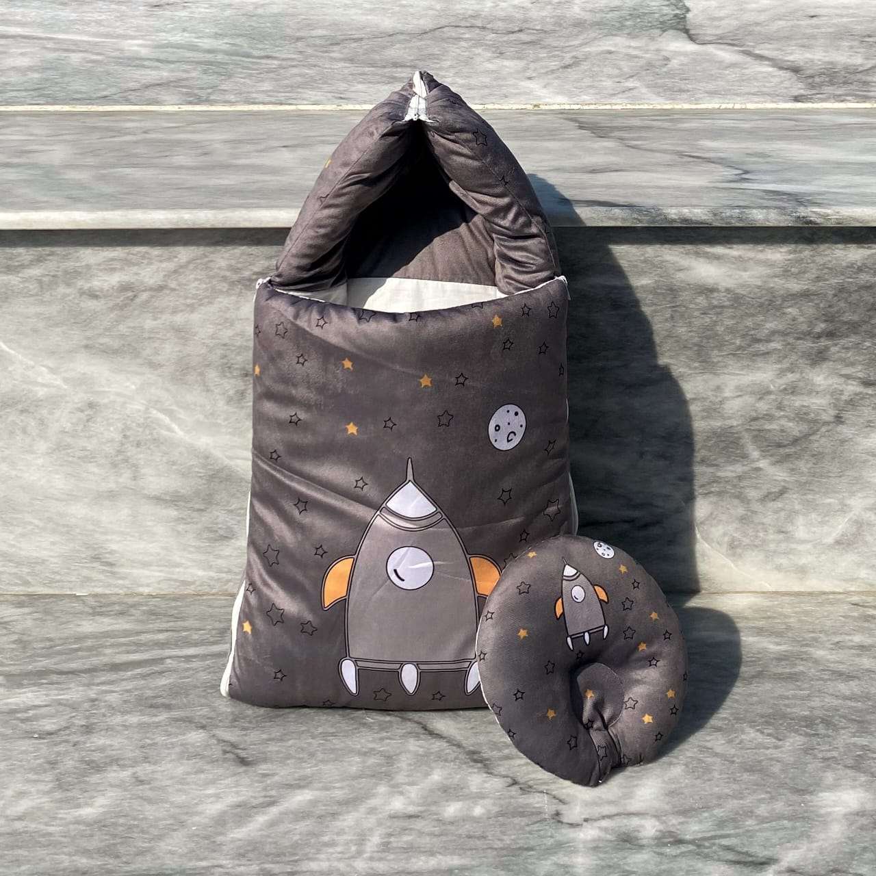 Carry Nest with Pillow - Space Craft 🚀