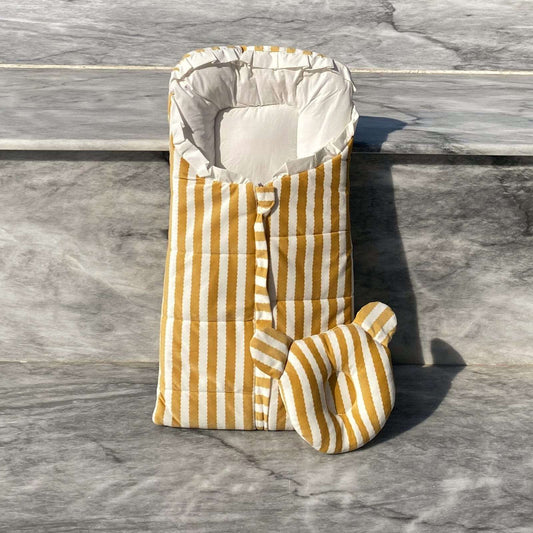 Carry Nest with Pillow - Lines