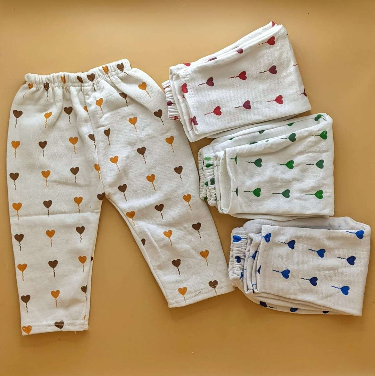 Pack of 4 Pajamas - Winter - Hearts 💜