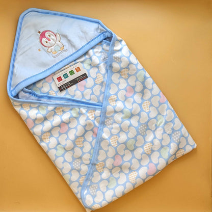 Hooded Wrapping Sheet/Blanket - Hearts - Winter