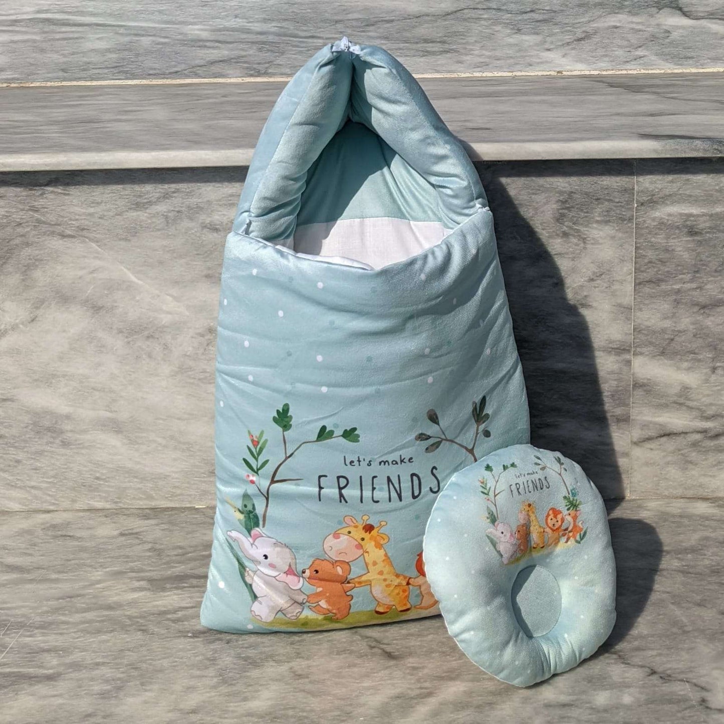 Carry Nest with Pillow - Let's Make Friends