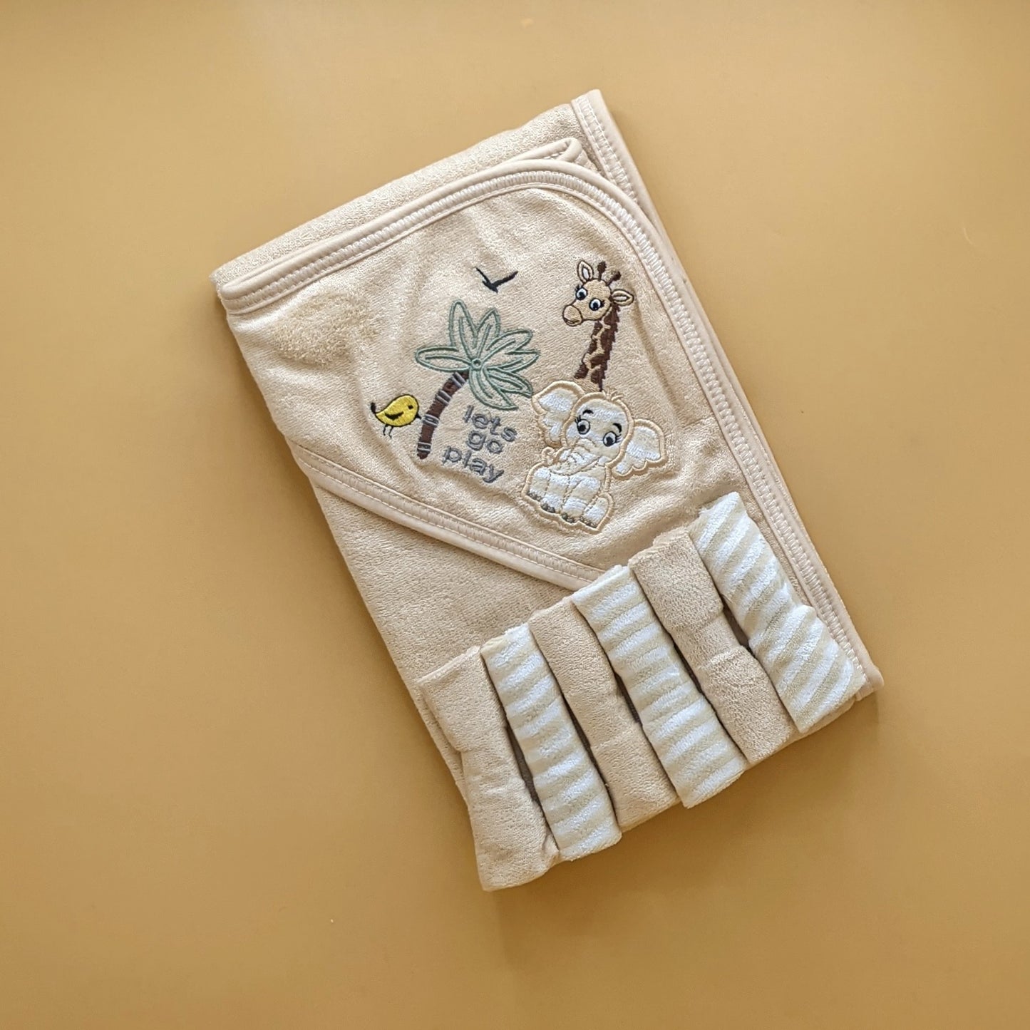 Hooded Bath Towel with 6 Pieces Face Towels