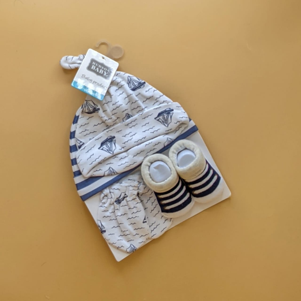 Pack of 2 Caps, Mittens & Booties Set