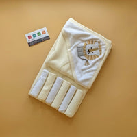 Hooded Bath Towel with 6 Washcloths