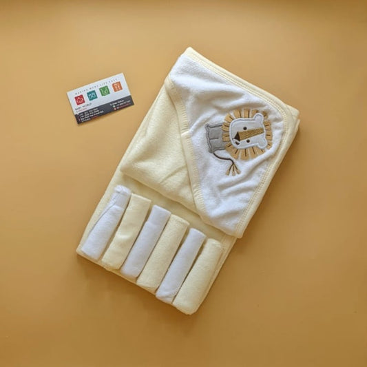 Hooded Bath Towel with 6 Washcloths