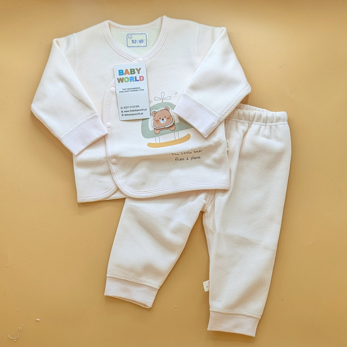 2 Pieces Premium Baby Suit - The little bear flies a plane - Winter