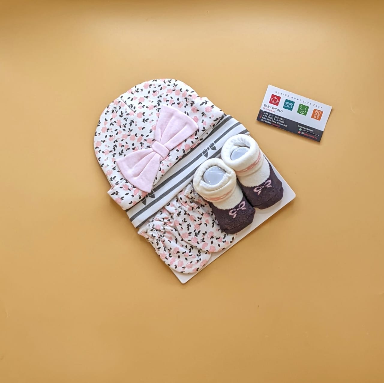 Pack of 2 Caps, Mittens & Booties Set