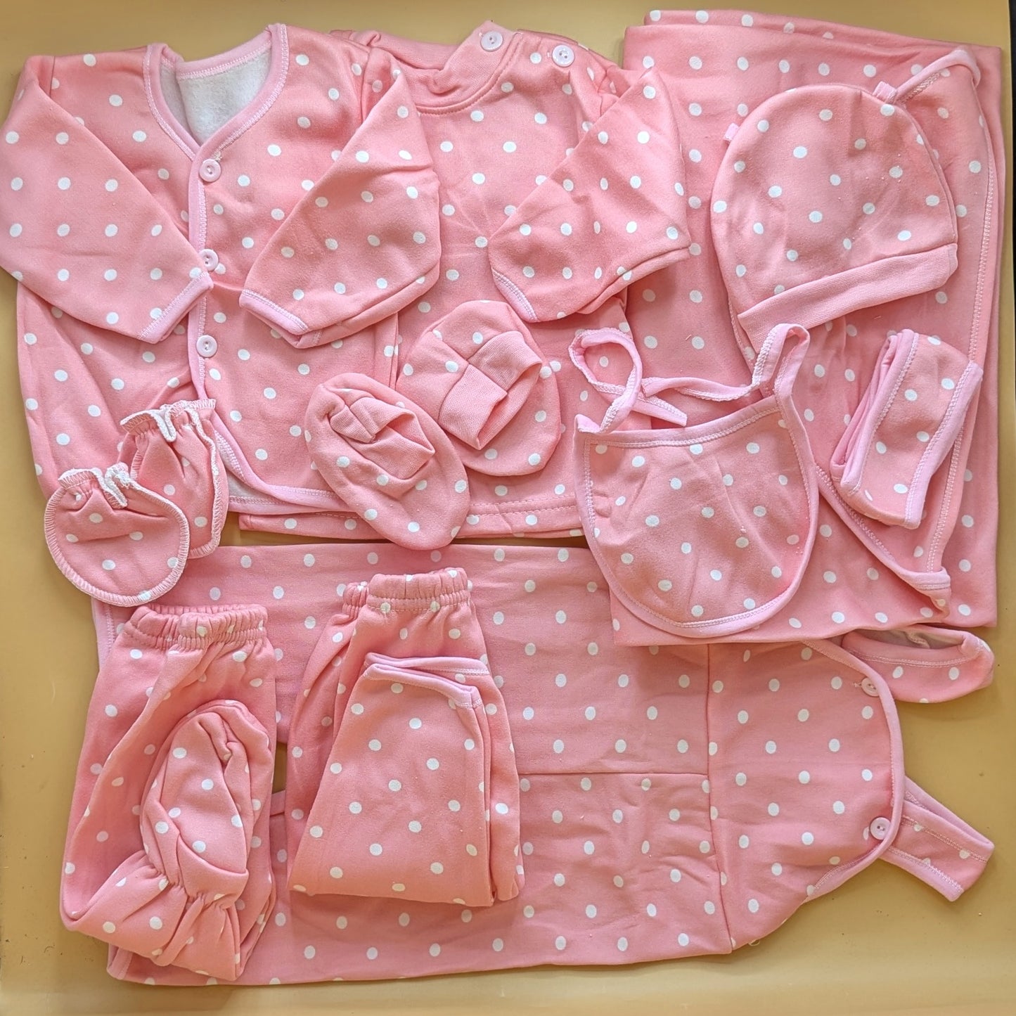 Baby 11 Pieces Suit/Set - Dots - Winter