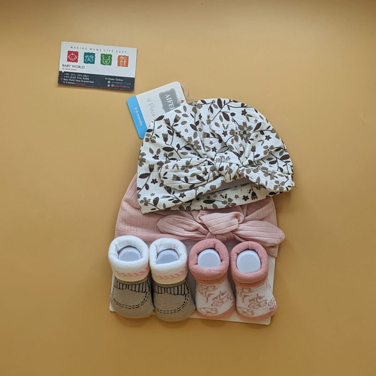 Pack of 2 Caps & 2 Booties