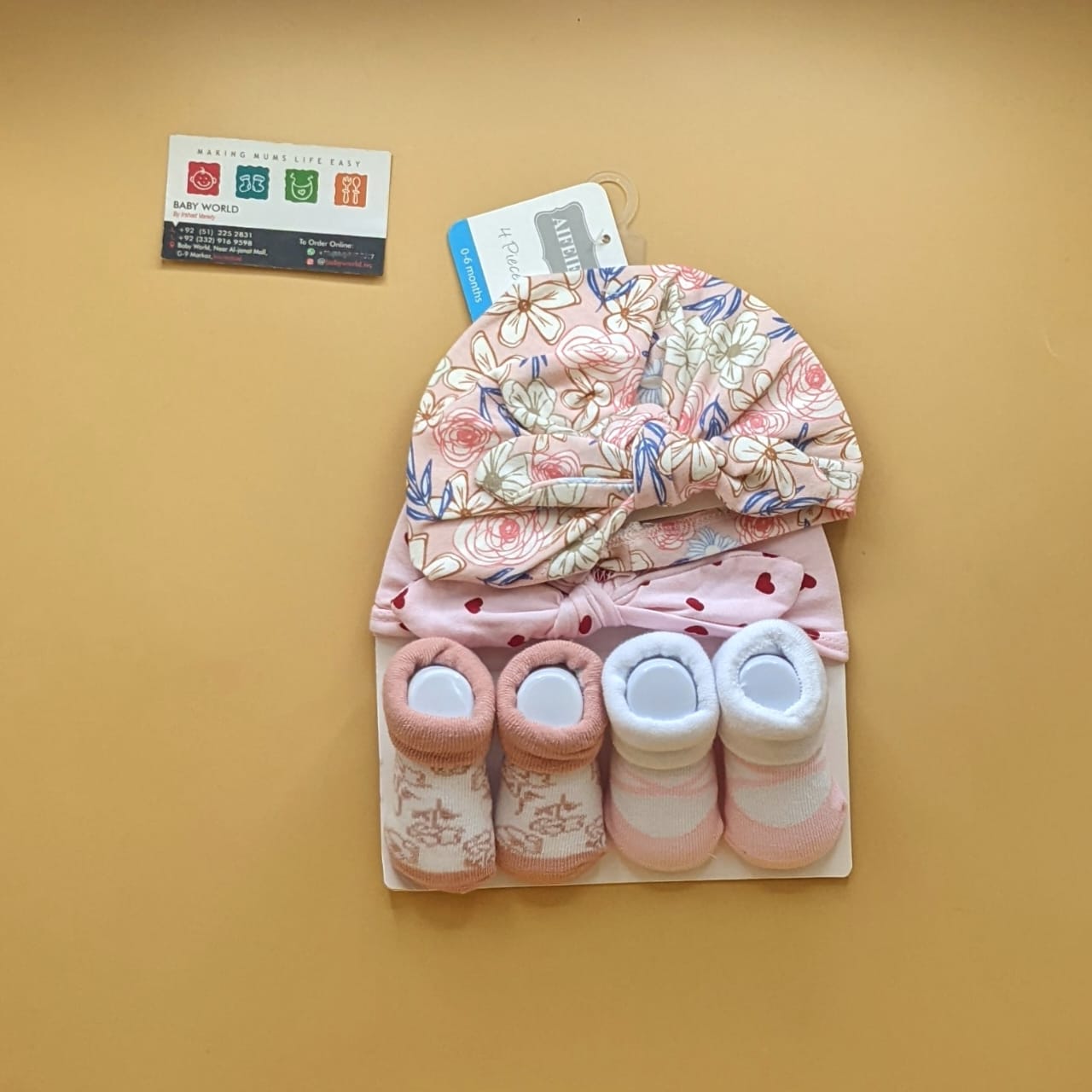 Pack of 2 Caps & 2 Booties
