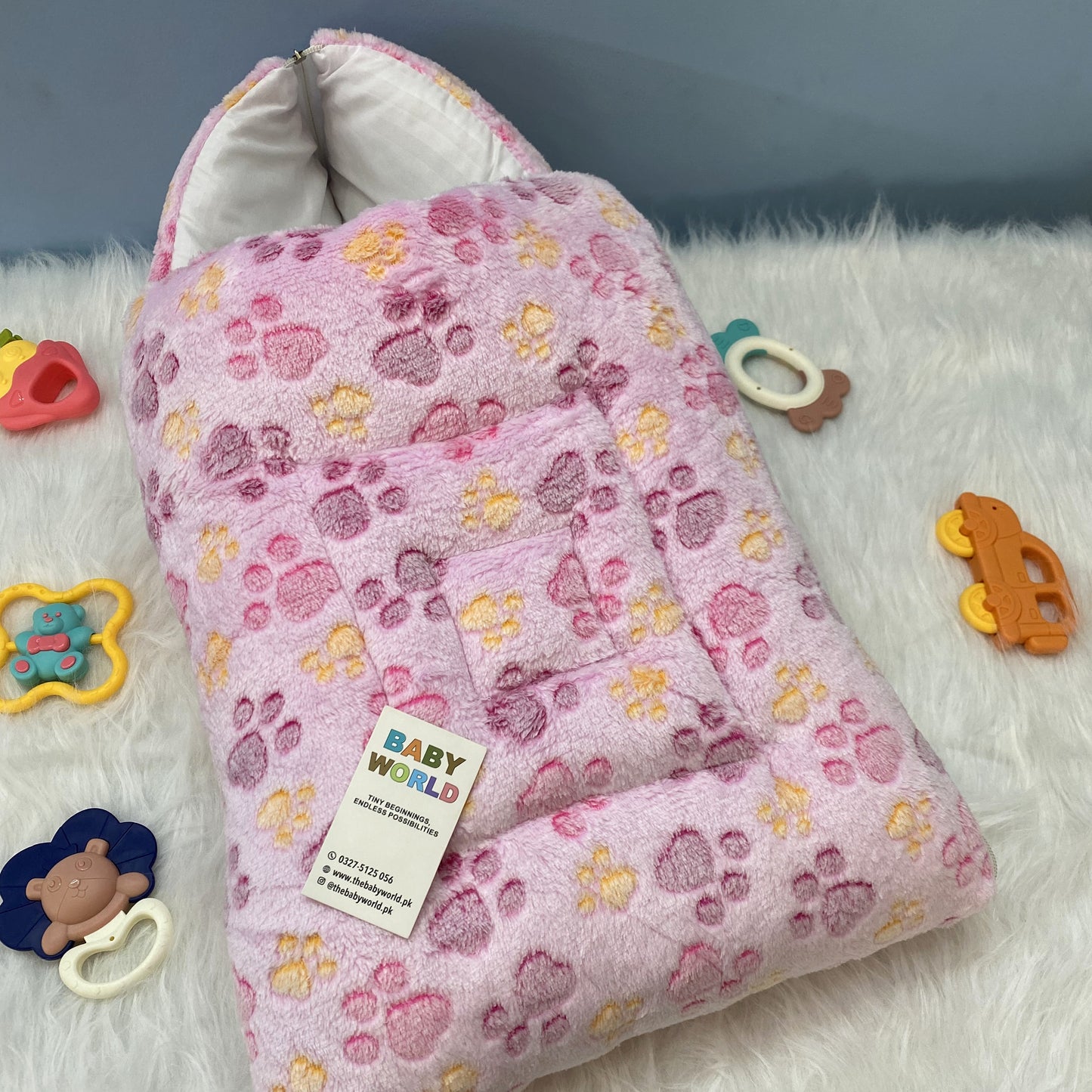 Baby Carry Nest with Hood - Paws - Winter