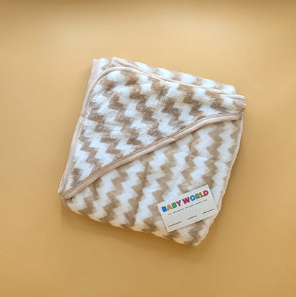Baby Winter Hooded Wrapping Sheet/Ac Blanket - Zigzag Pattern