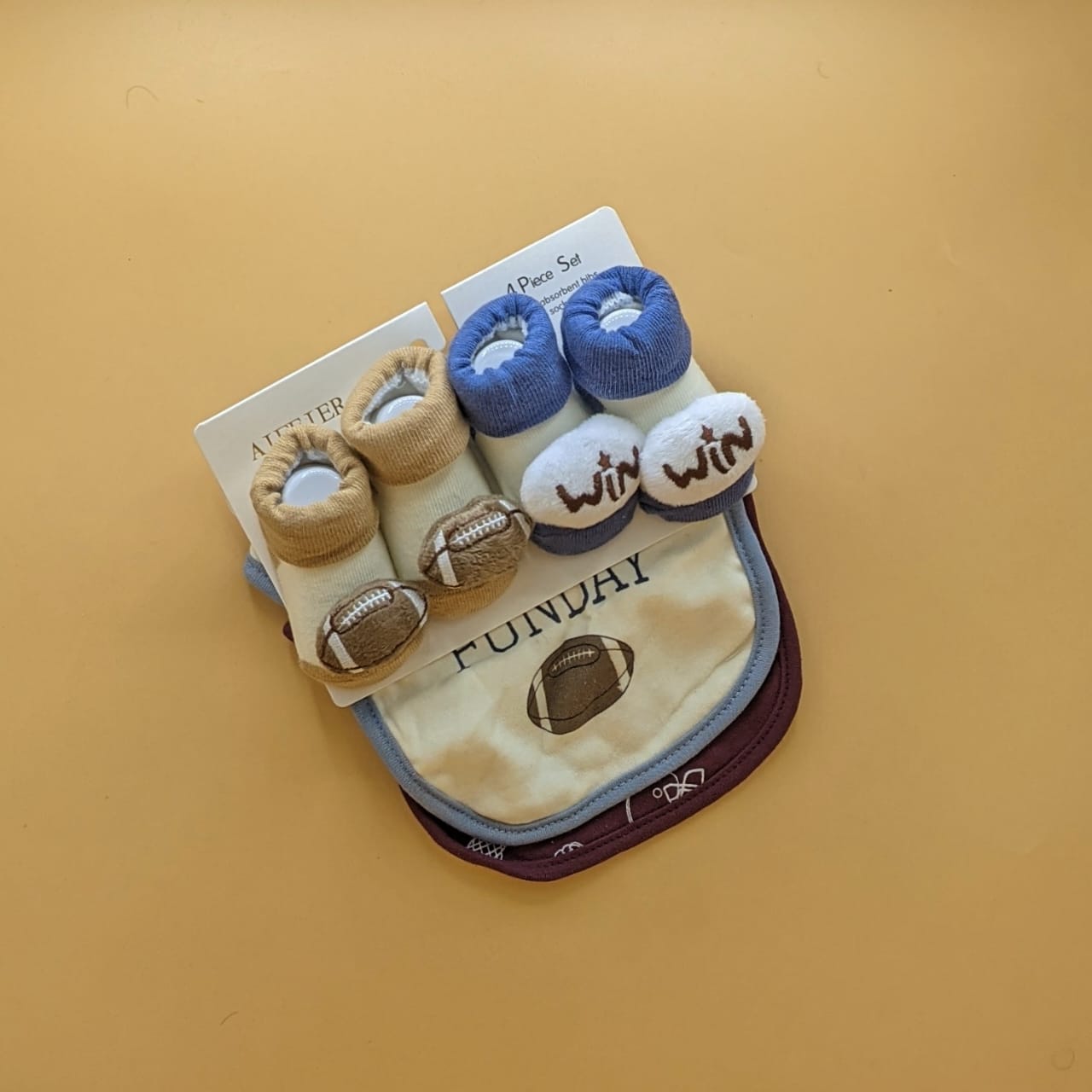 Pack of 2 Bibs & 2 Booties