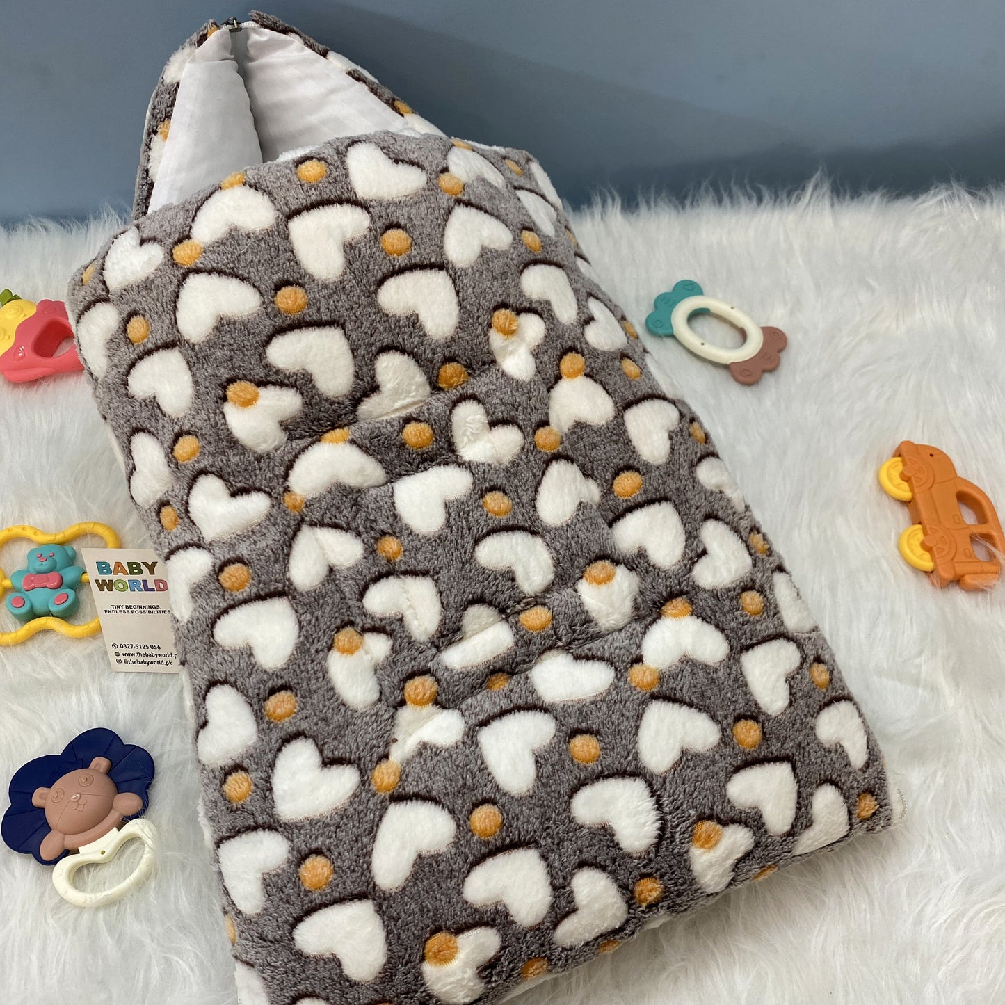 Baby Carry Nest with Hood - Heart/Circle - Winter
