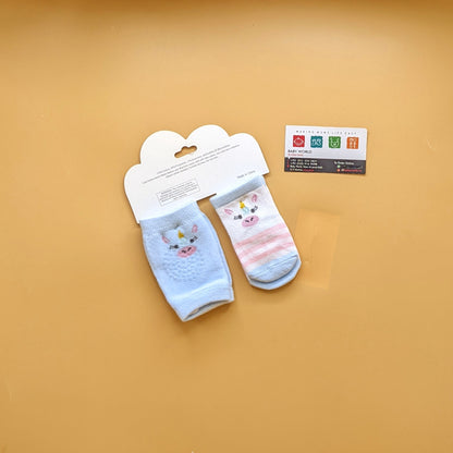 Pack of Socks & Kneepads