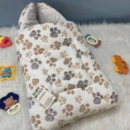 Baby Carry Nest with Hood - Paws - Winter