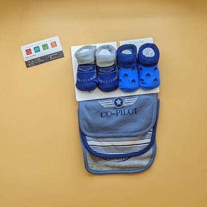 Pack of 3 Bibs & 2 Booties